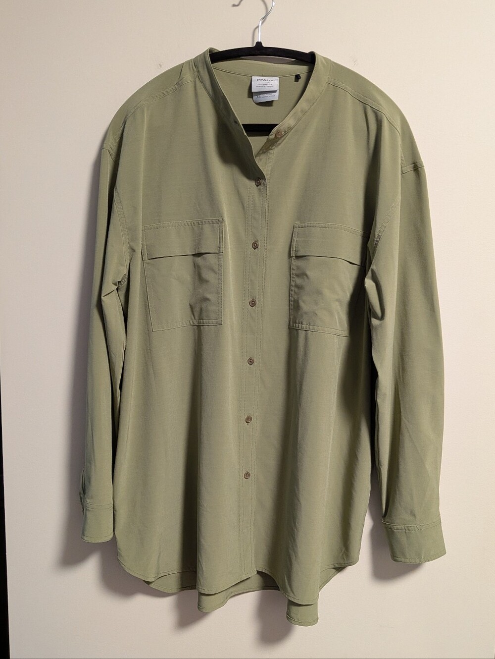 Prana. Minimalist Olive Green Band Collar Shirt. Tunnic Length. Size XL. Buttons